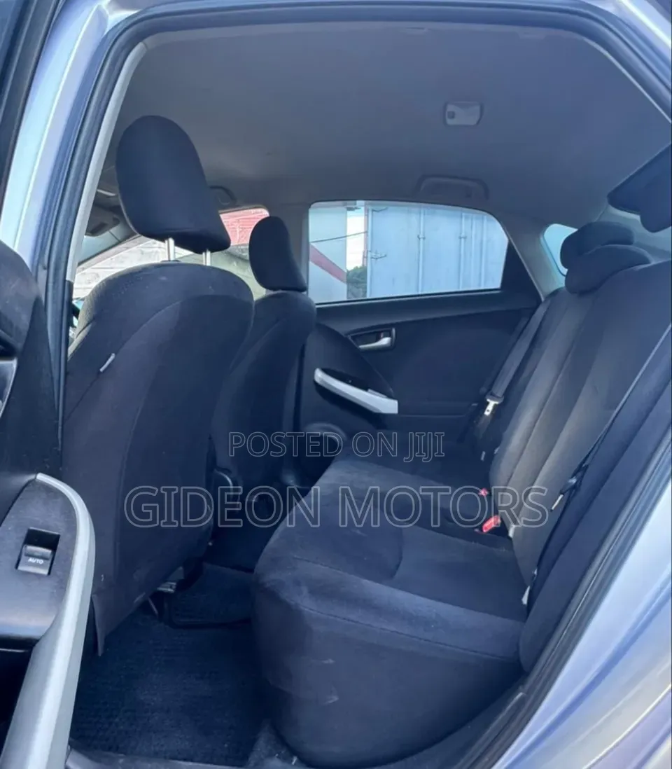 Toyota Prius 2014 Blue
