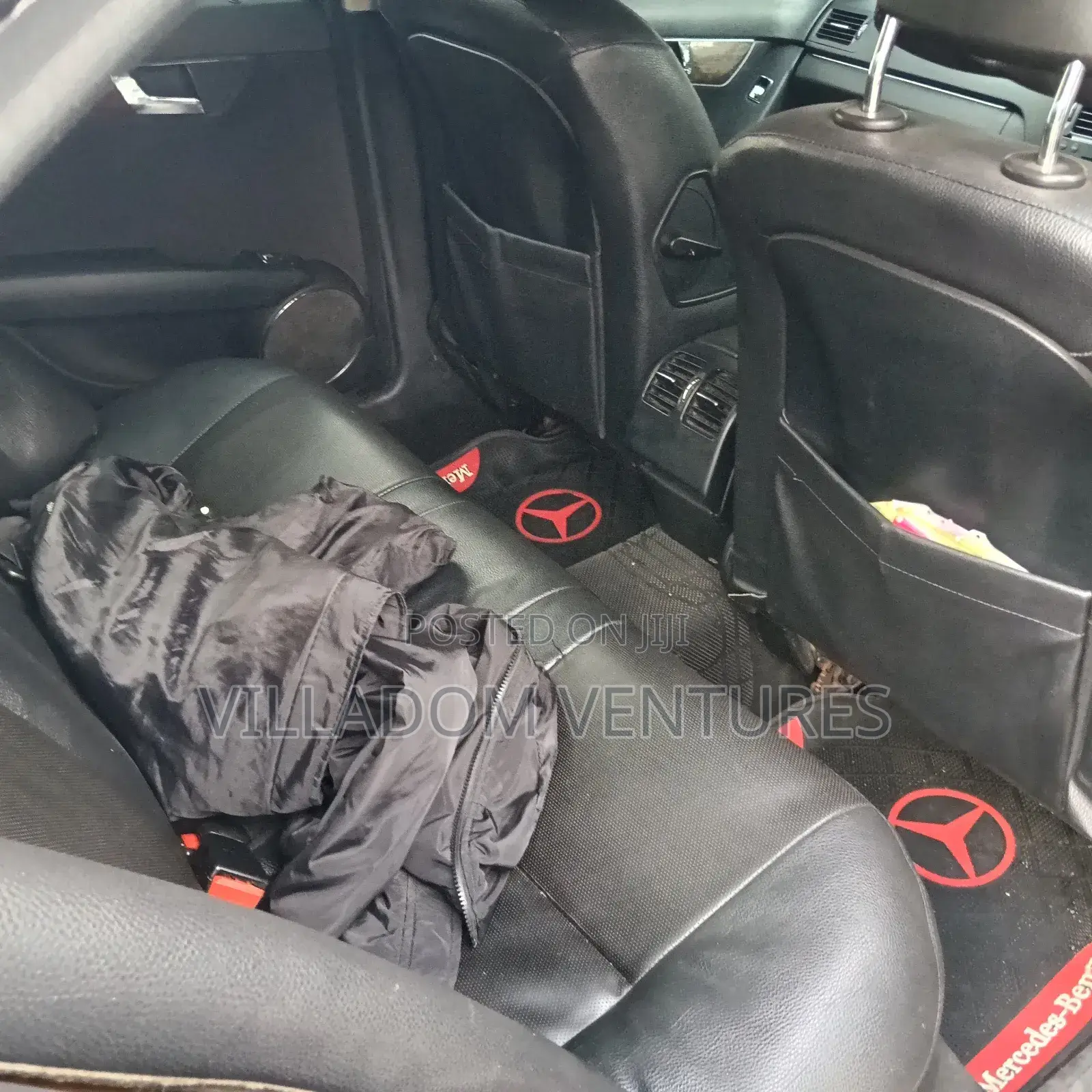 Mercedes-Benz C200 2012 Black