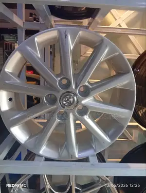 17-Inch Metallic Silver Replacement Alloy Wheel - Rim