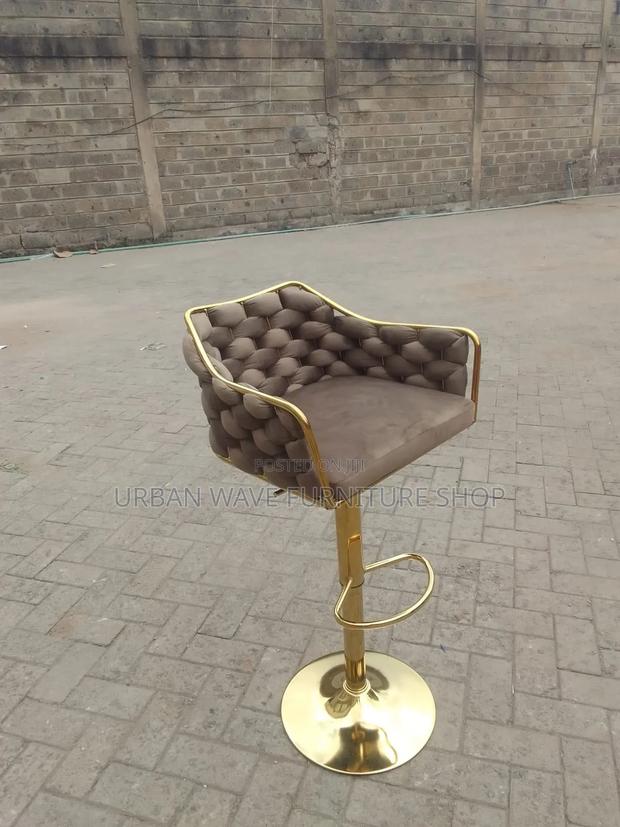 Standing Stools