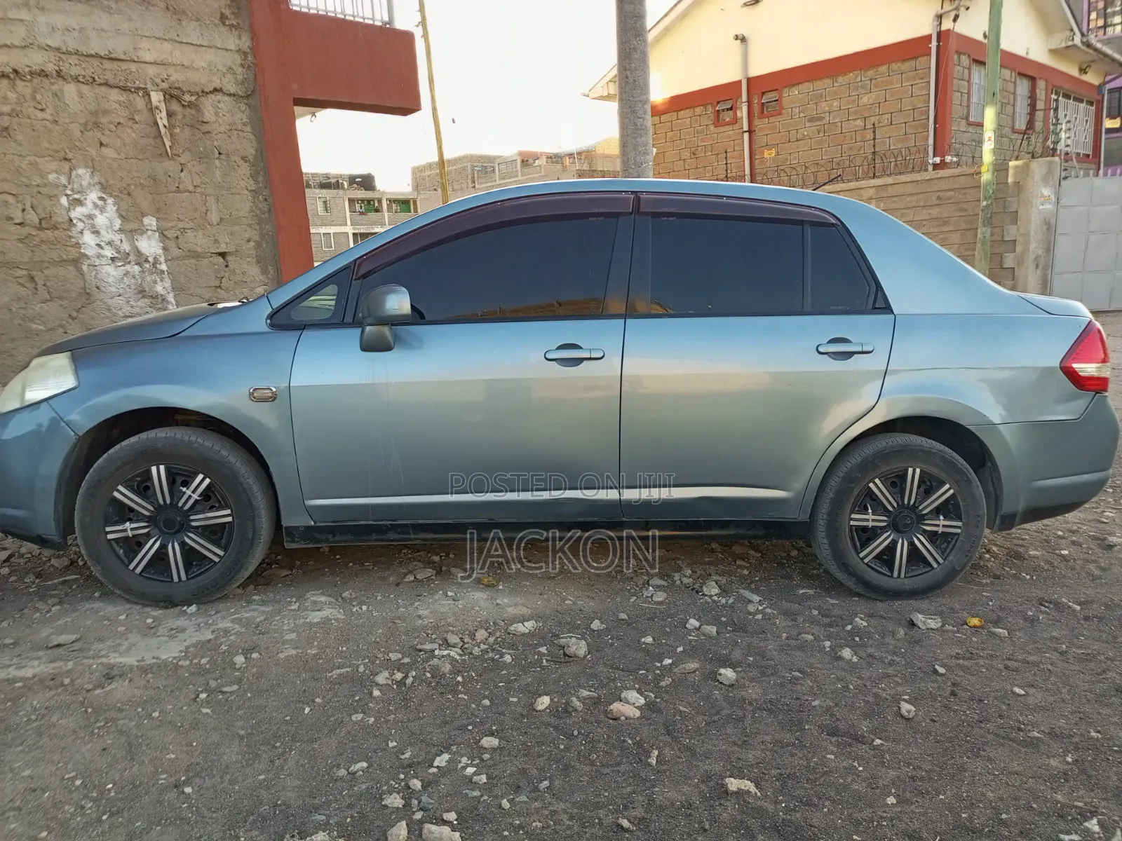 Nissan Tiida 2005 Blue