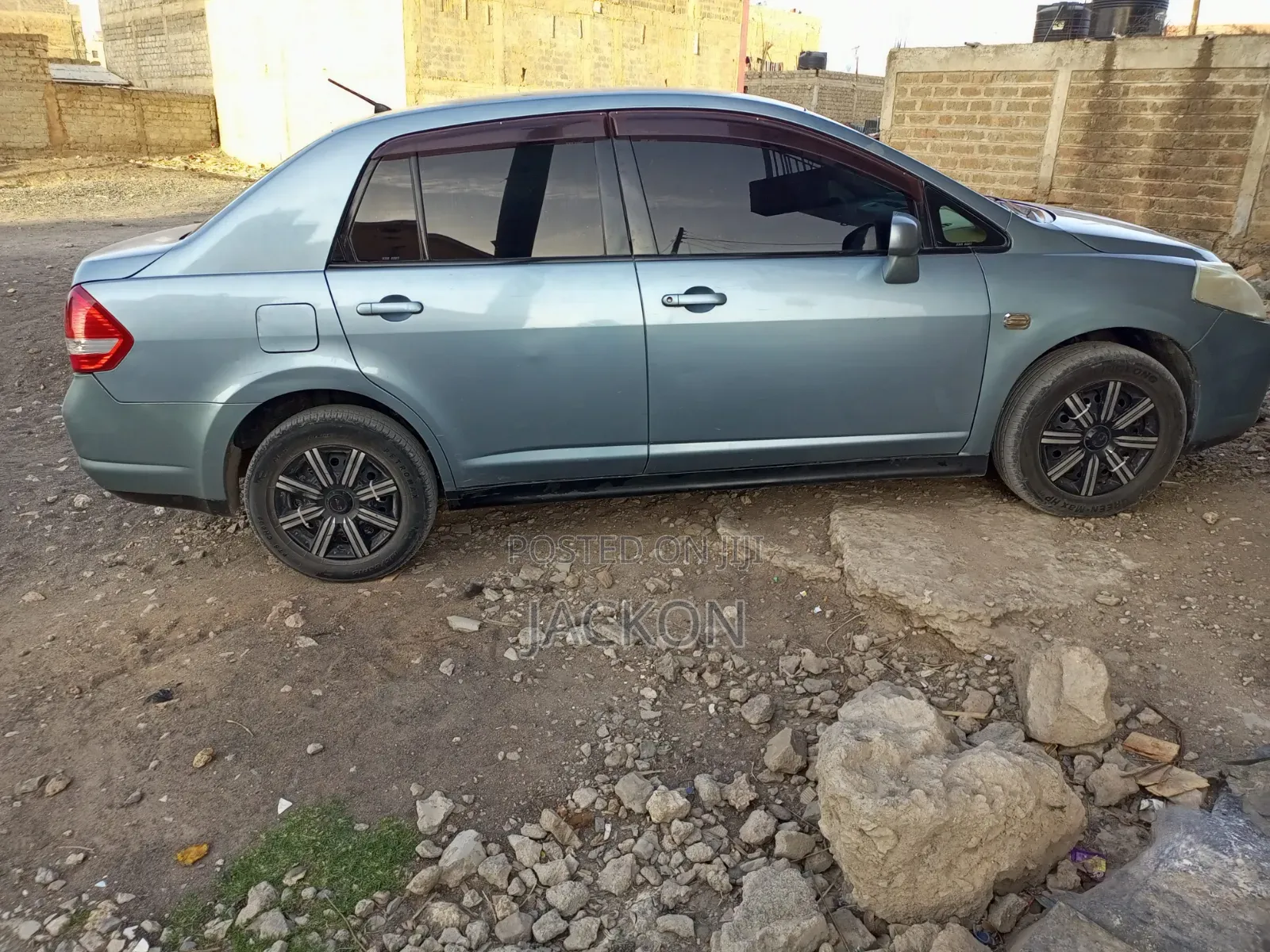 Nissan Tiida 2005 Blue