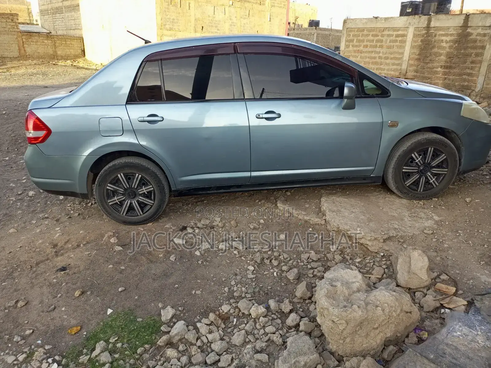 Nissan Tiida 2005 Blue