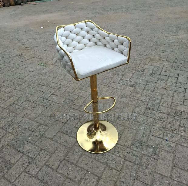 Modern Bar Stools With Contemporary Design