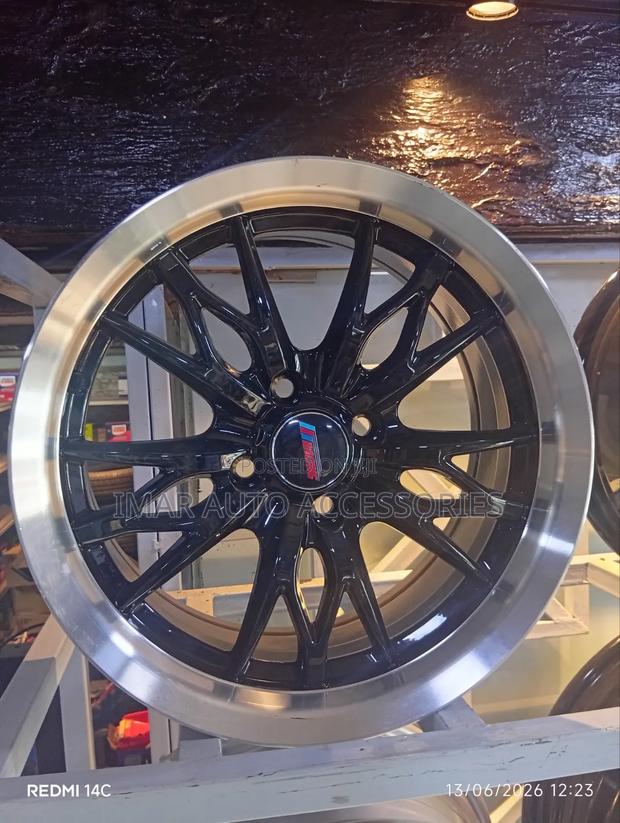 15" Deep Lip Mesh Alloy Rim | Gloss Black Silver