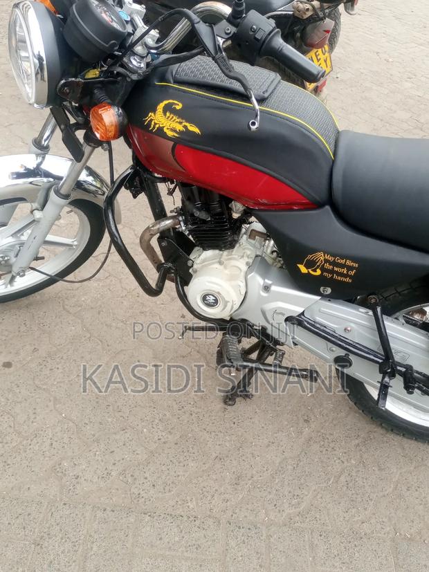 Bajaj Boxer 100 2022 Red - thumbnail 2