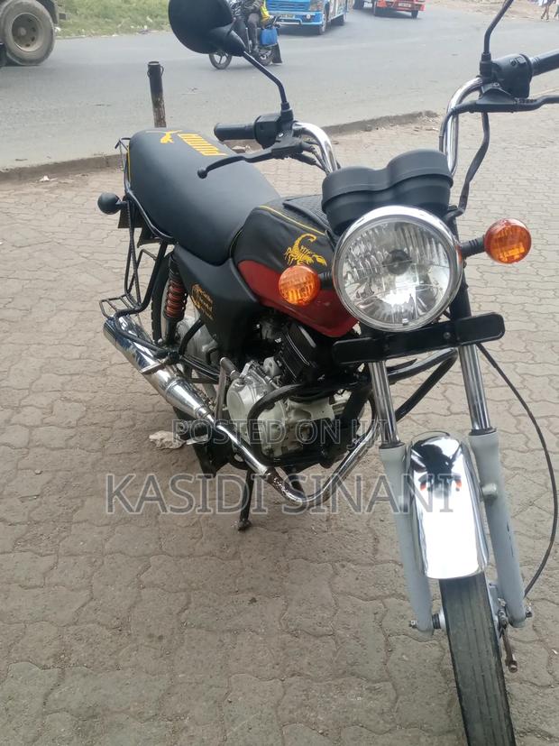 Bajaj Boxer 100 2022 Red - thumbnail 4
