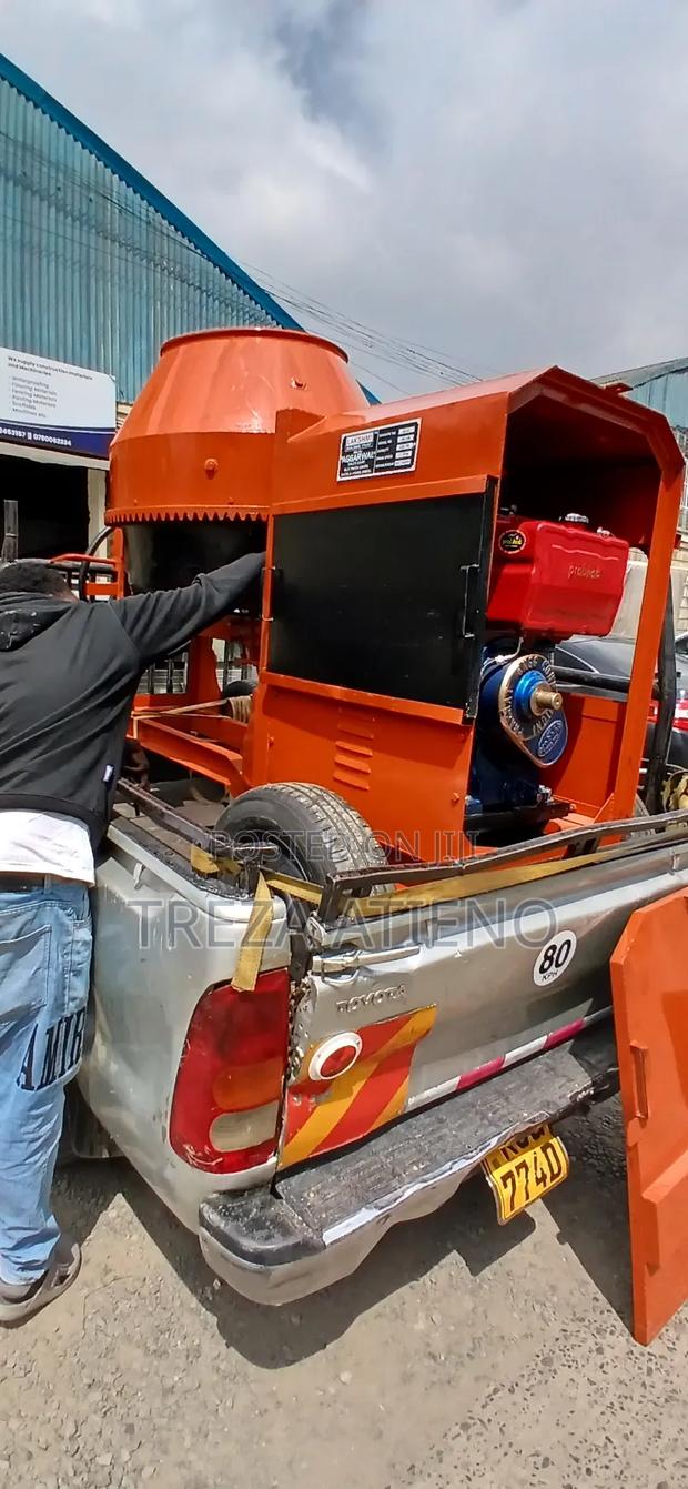Concrete Mixer - thumbnail 2