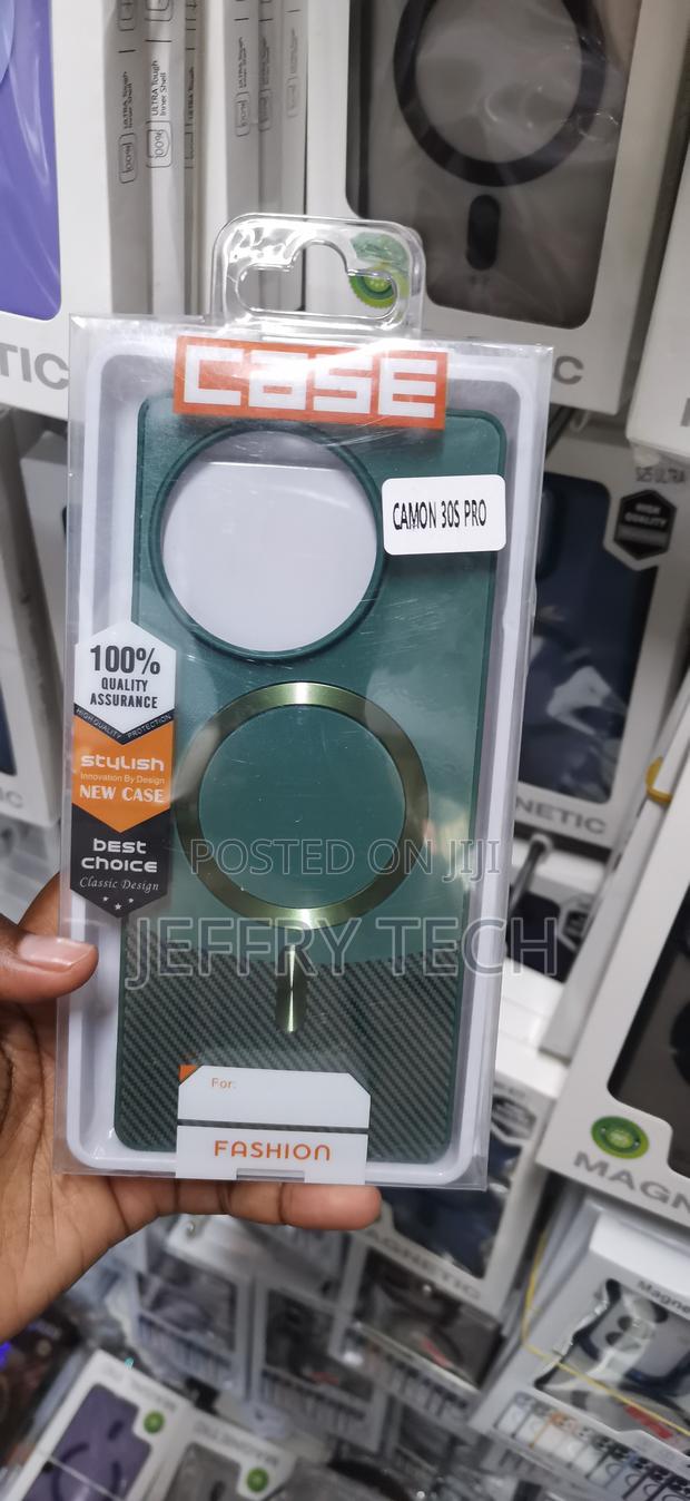 Camon 30s Pro Modern Emerald Green Finish Cover