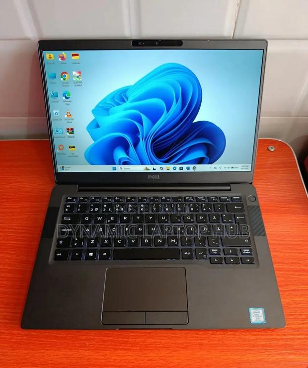 Laptop Dell Latitude 7300 8GB Intel Core i7 SSD 256GB - main view