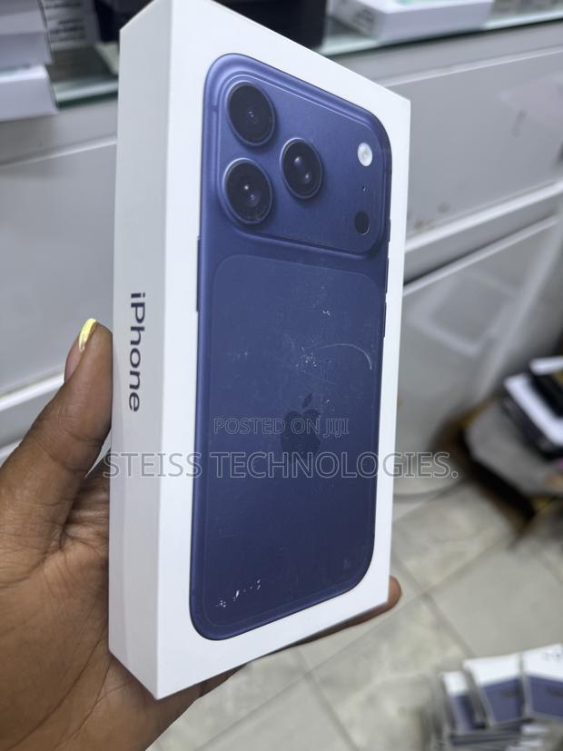 New Apple iPhone 17 Pro 256 GB Blue - thumbnail 2