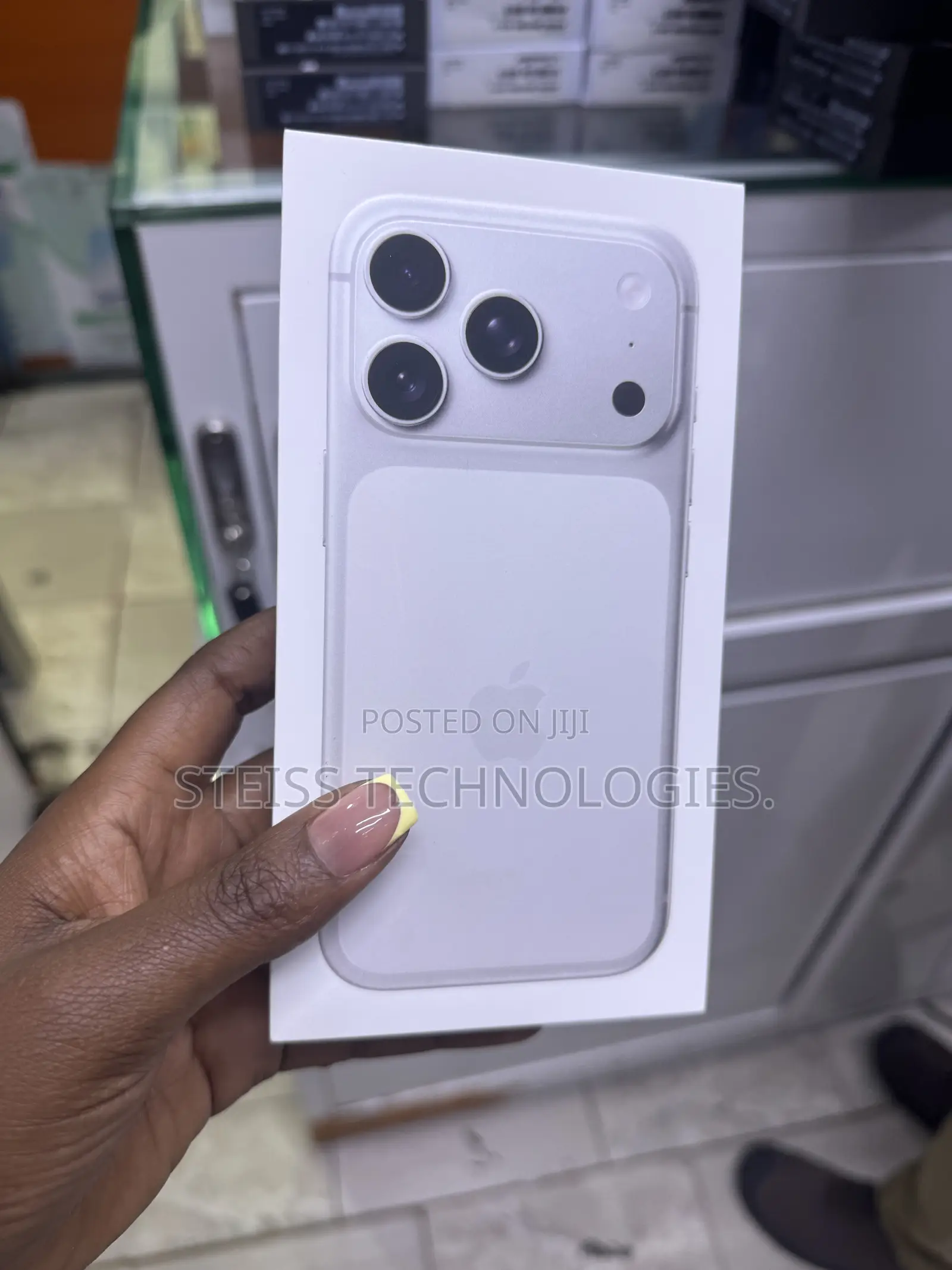 New Apple iPhone 17 Pro 256 GB Silver