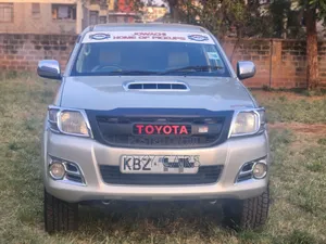 Toyota Hilux 2007 Silver