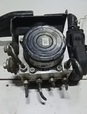 Abs Pump Nissan Note E12