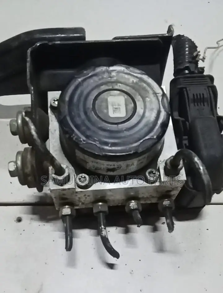 Abs Pump Nissan Note E12