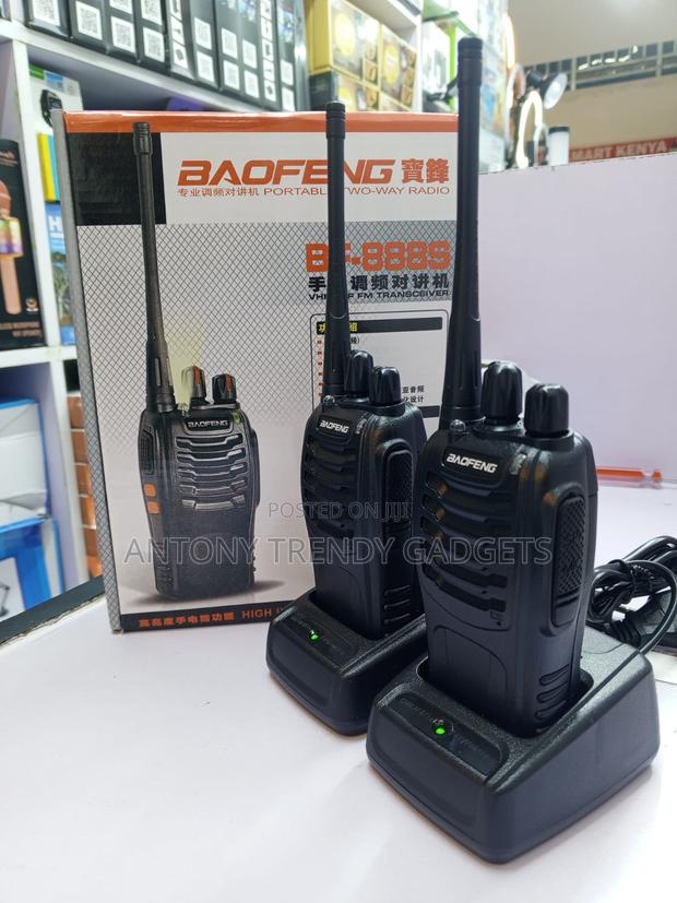 Baofeng Bf-888s Walkie Talkie Pair With Free Earpieces - thumbnail 2