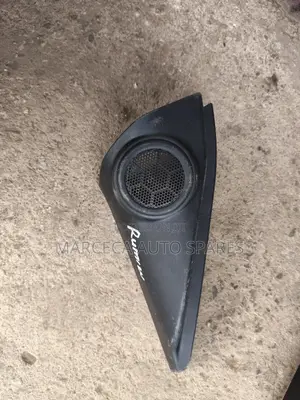 Toyota Corolla Rumion Tweeter Finisher Cover