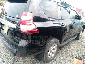 Toyota Land Cruiser Prado 2015 Black