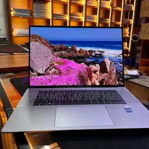 Laptop HP ZBook Studio 16GB Intel Core i7 SSD 512GB