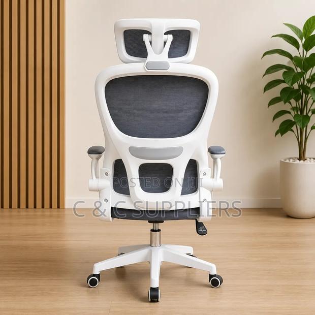 White Swivel Ergonomic Chair. - thumbnail 2