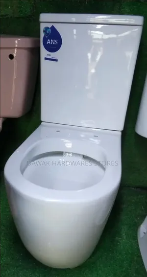 Square Sophisticated Close Couple Toilet