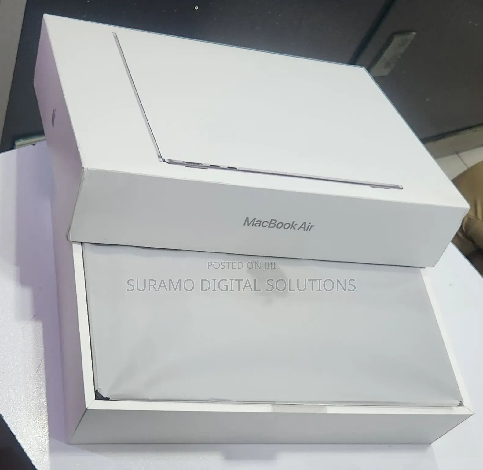 Laptop Apple MacBook Air 2022 M2 8GB Apple M2 SSD 512GB