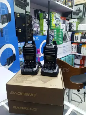 Baofeng Uv82 Walkie Talkie With Earphones Long Range Set