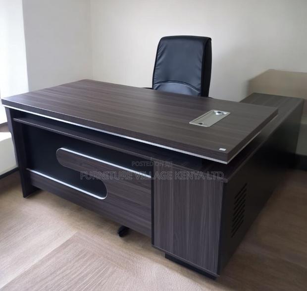 Executive Premium Office Table - thumbnail 4