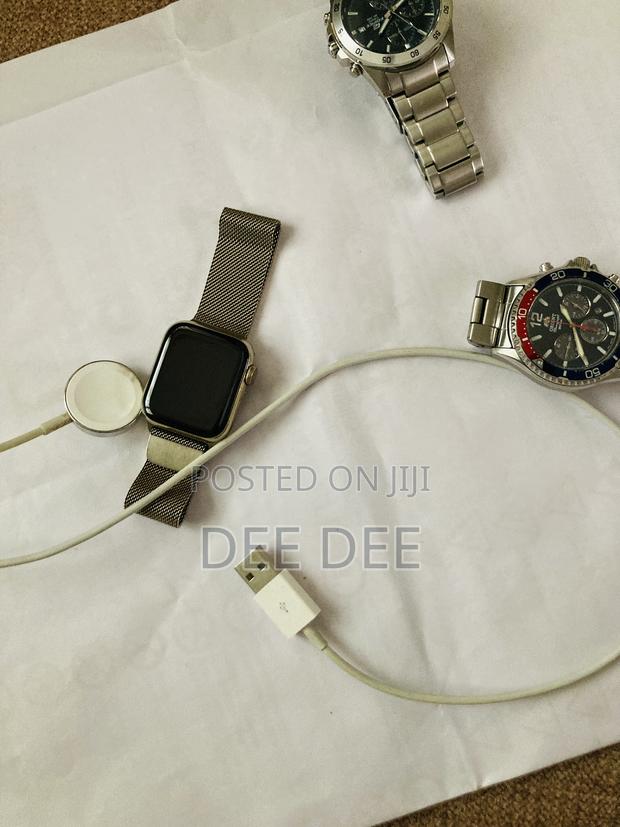 Apple Watch Series 6 - thumbnail 4