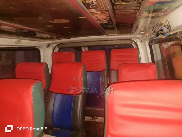 Toyota HiAce 2013 White - thumbnail 5