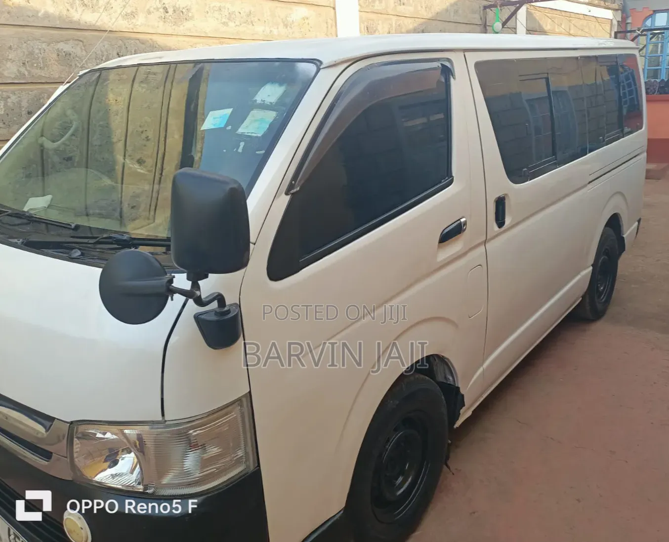Toyota HiAce 2013 White