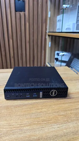 Desktop Computer Dell Optiplex 7090 16GB Intel Core i7 SSD 256GB