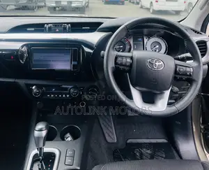 Toyota Hilux Revo Double Cab Deisel 2.4 AWD 2021 Green
