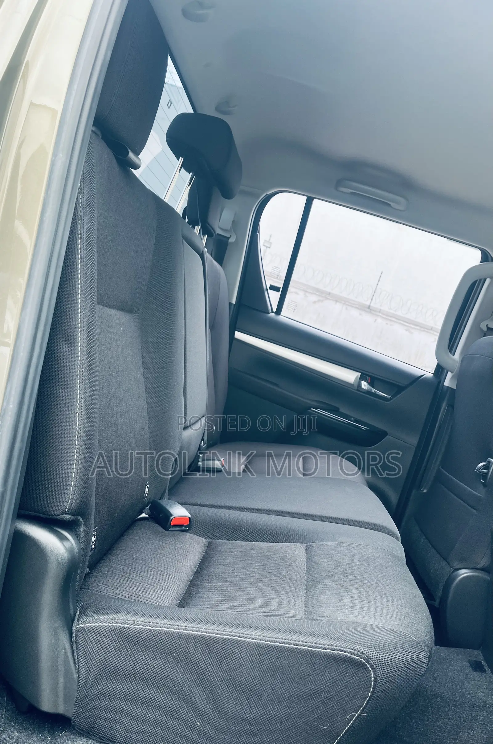 Toyota Hilux Revo Double Cab Deisel 2.4 AWD 2021 Green