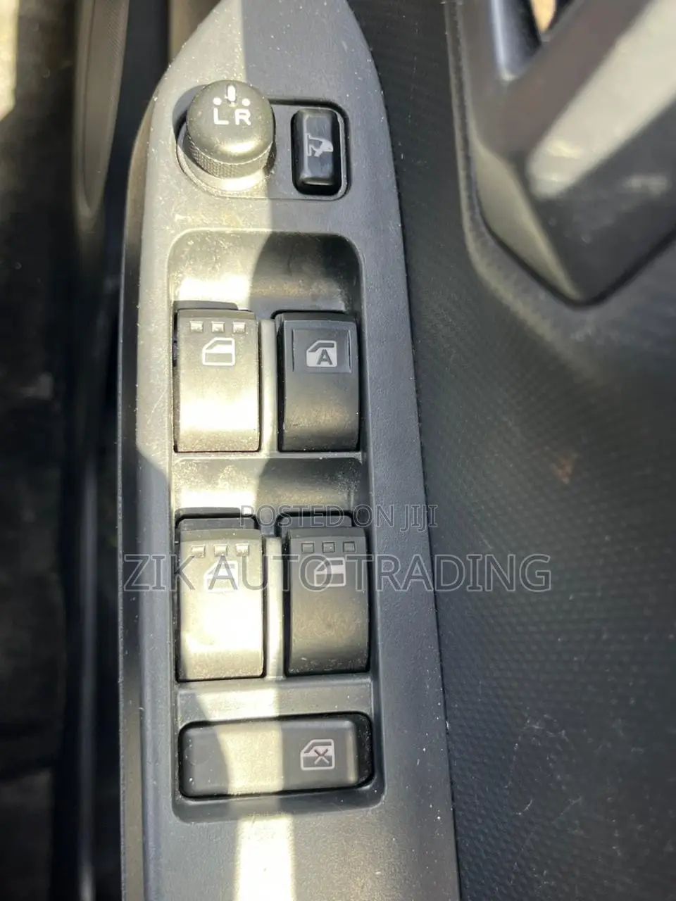 Daihatsu Mira 2019 Blue