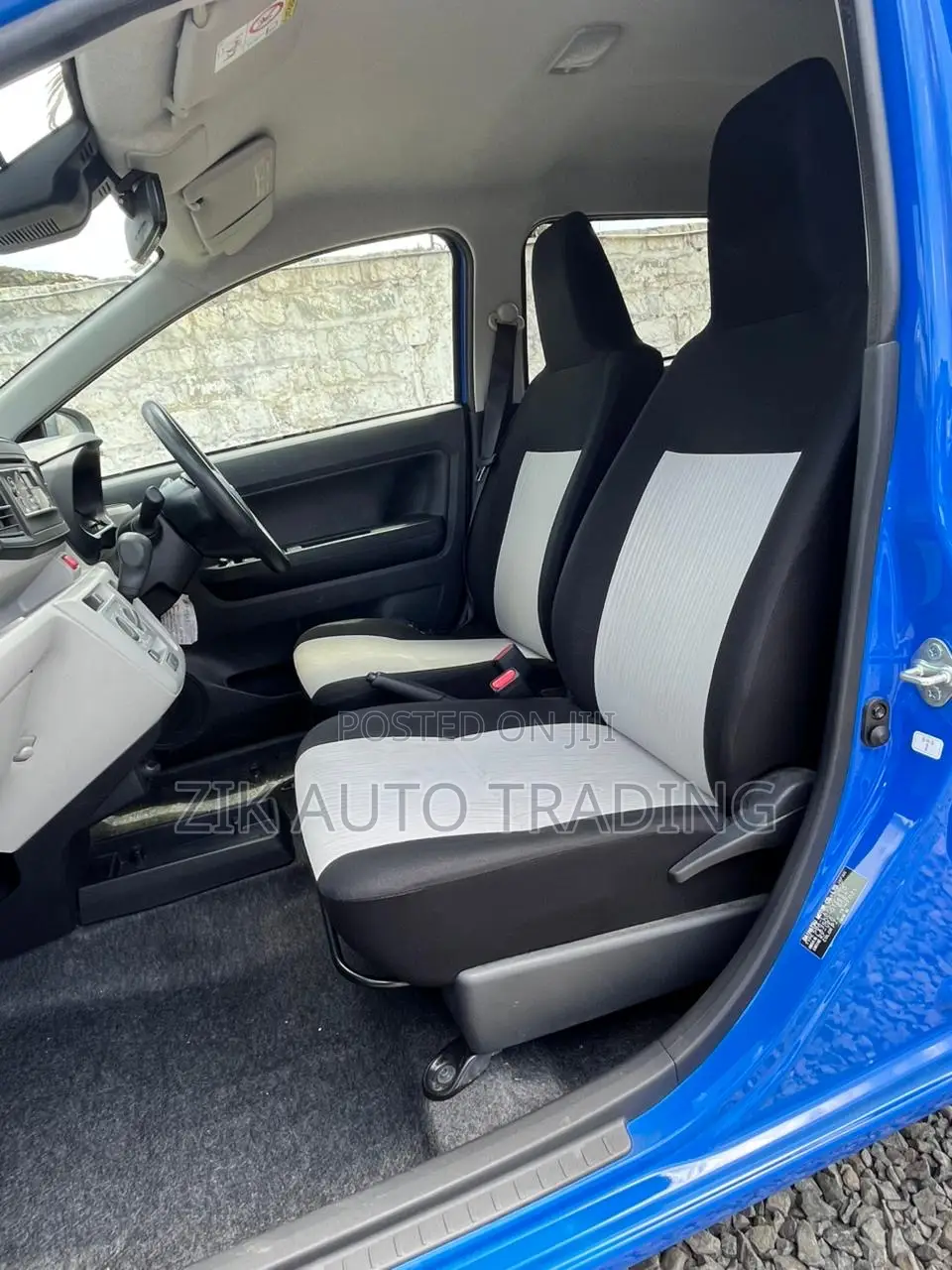 Daihatsu Mira 2019 Blue
