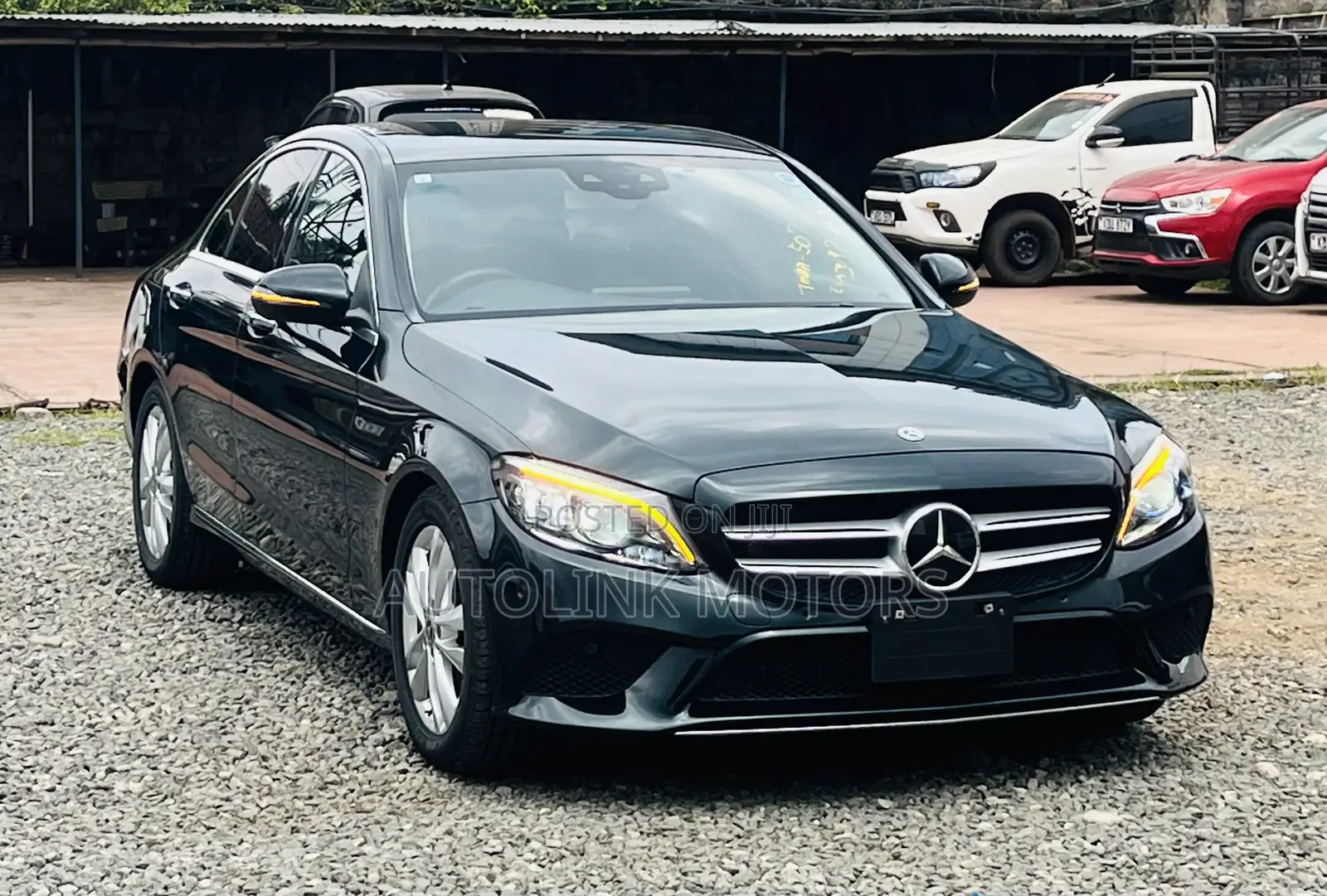 Mercedes-Benz C200 2019 Green