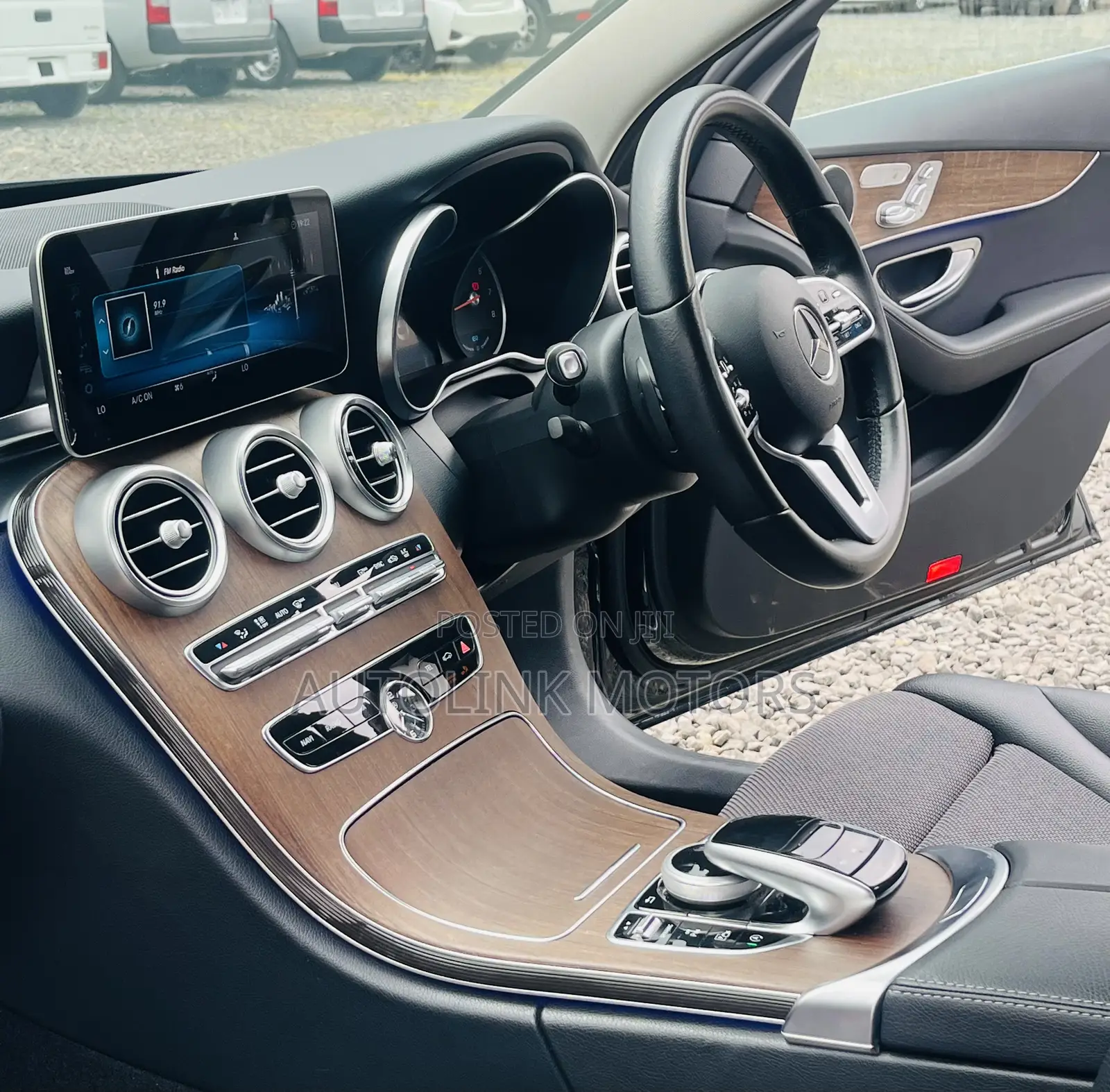 Mercedes-Benz C200 2019 Green