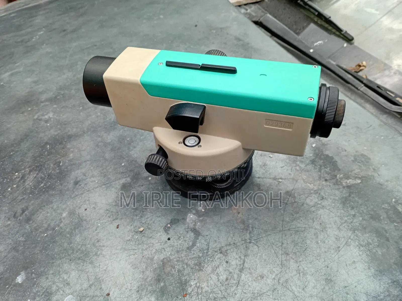 Dumpy Level Machine Only