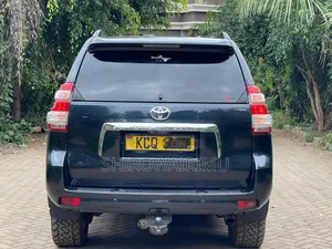 Toyota Land Cruiser Prado 2011 Matt Black