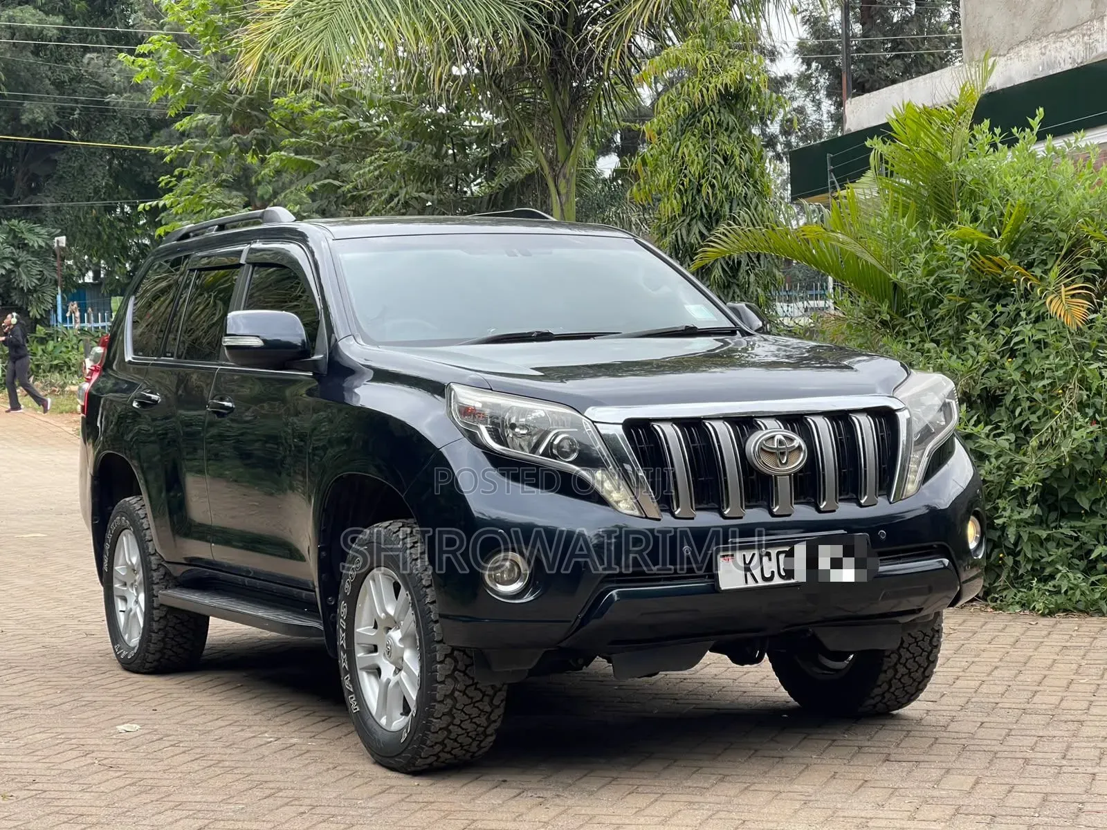 Toyota Land Cruiser Prado 2011 Matt Black