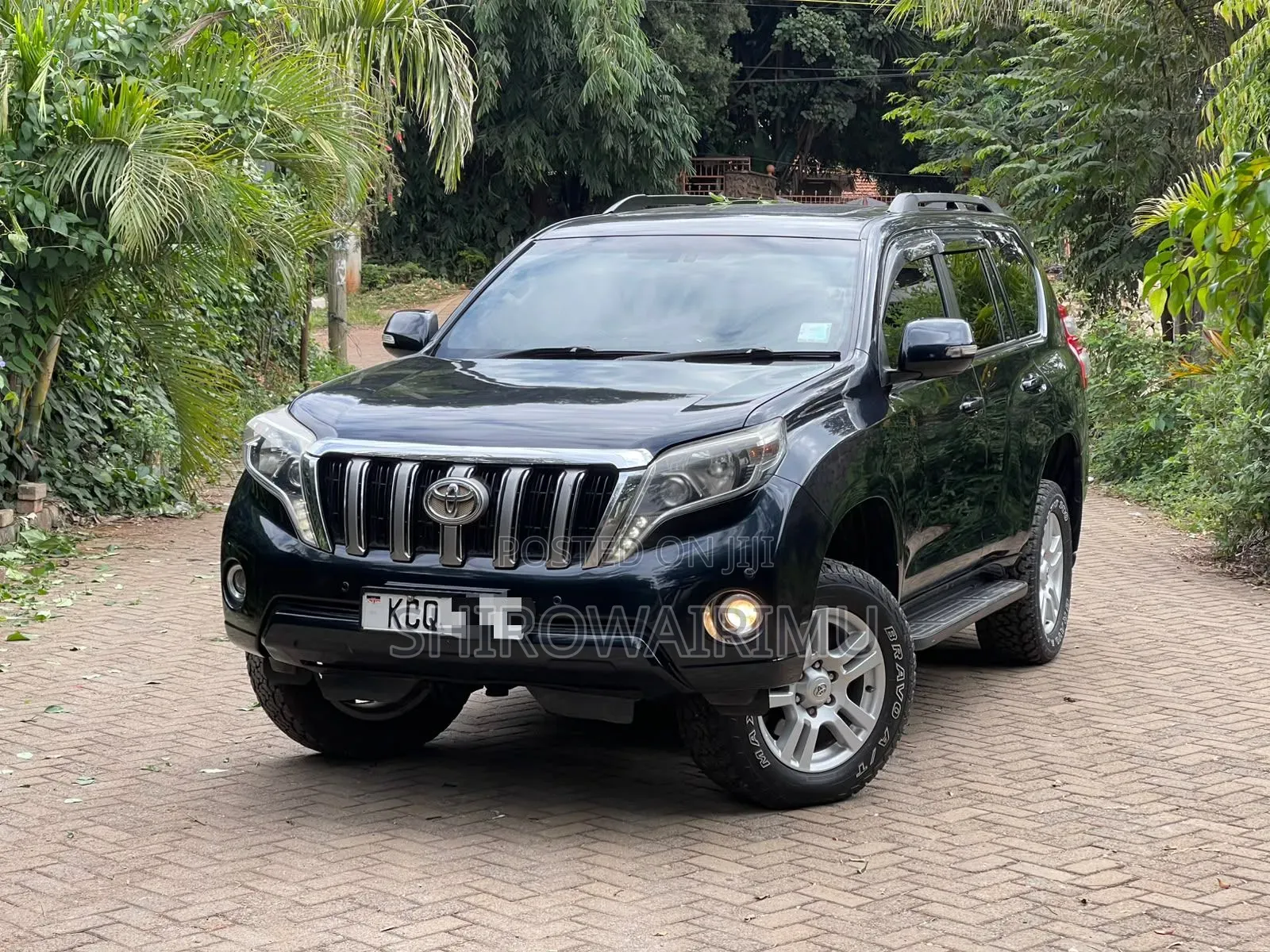 Toyota Land Cruiser Prado 2011 Matt Black