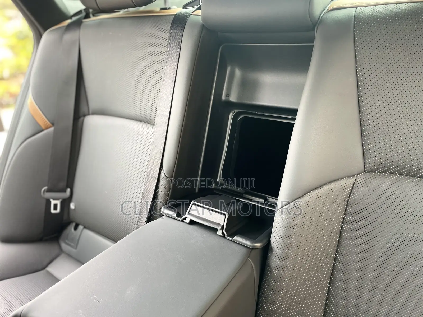 Toyota Crown Platinum 2023 Black
