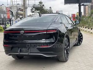 Toyota Crown Platinum 2023 Black