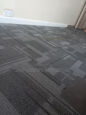 Good Looking Carpet Tiles