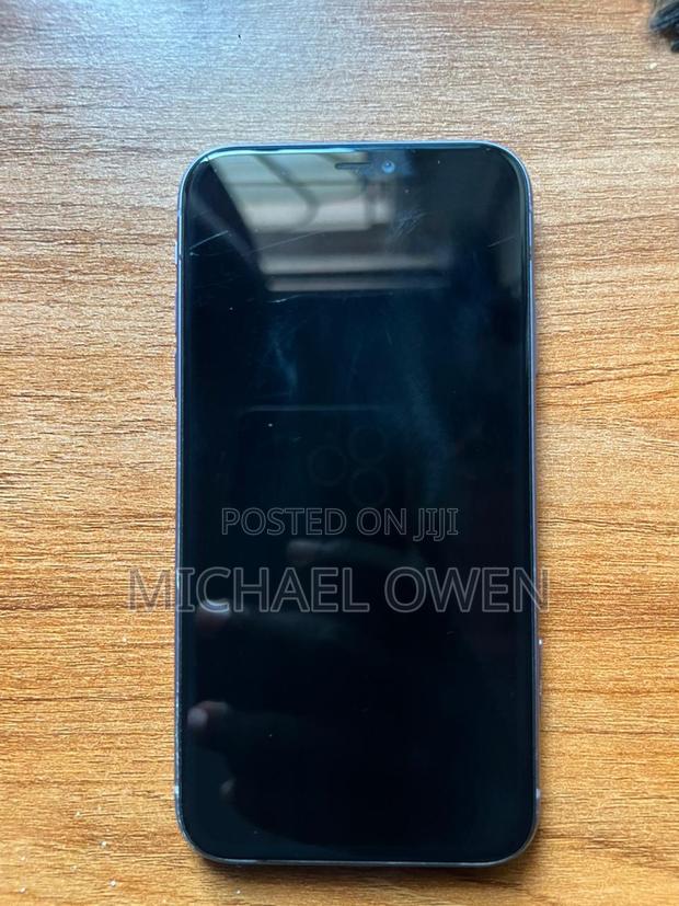 Apple iPhone 11 64 GB Purple