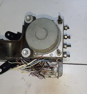 Abs Pump Toyota Noah Zrr70