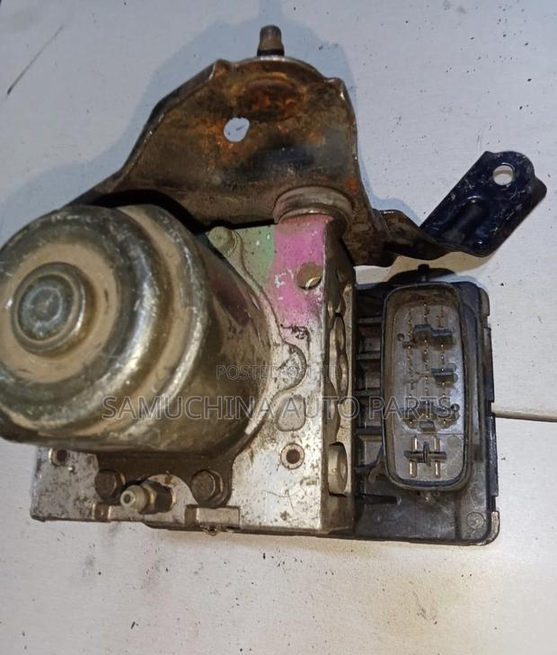 Abs Pump Toyota Fielder 121/ Nze