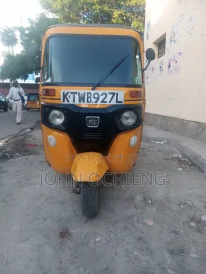 Bajaj RE 2019 Yellow