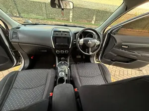 Mitsubishi RVR 2010 Silver
